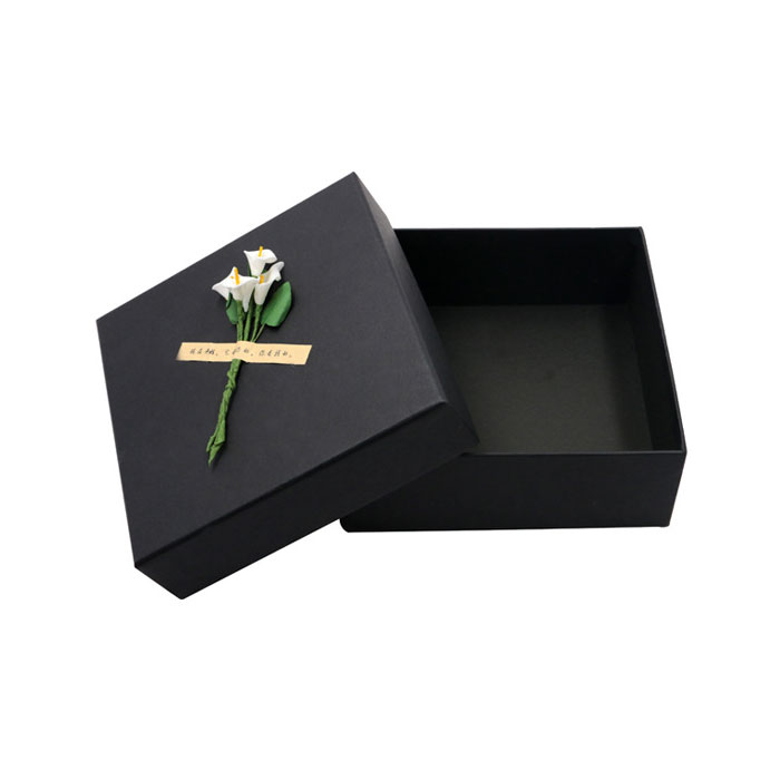 How Do Cardboard Paper Gift Boxes Enhance Packaging Solutions?