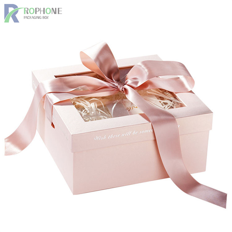 Does a Cardboard Box with Transparent Lid Offer Better Product Display Than Solid Boxes