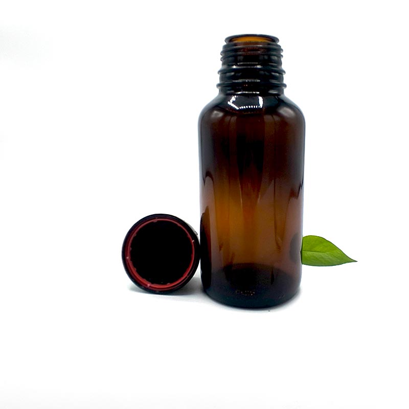Does a 500ml Brown Reagent Bottle with a Blue Screw Cap Provide Better Chemical Resistance Than a White Cap