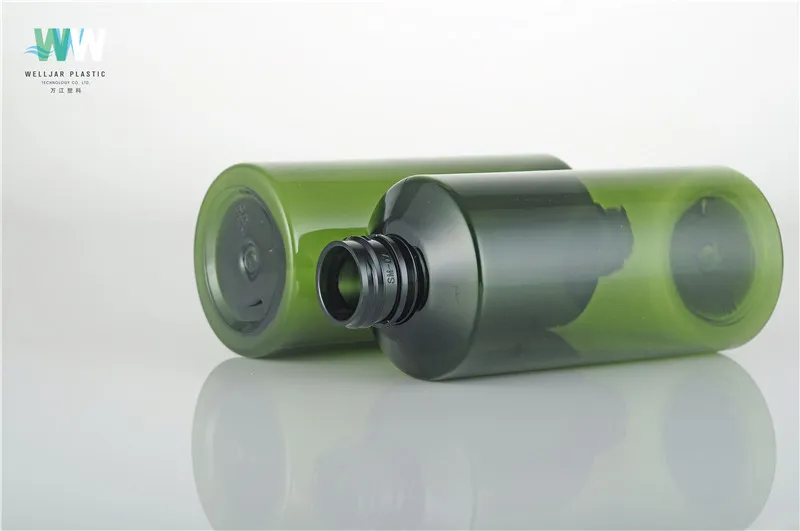 30ml Oblique Shoulder Green Plastic Bottle with Lotion Pump or Sprayer