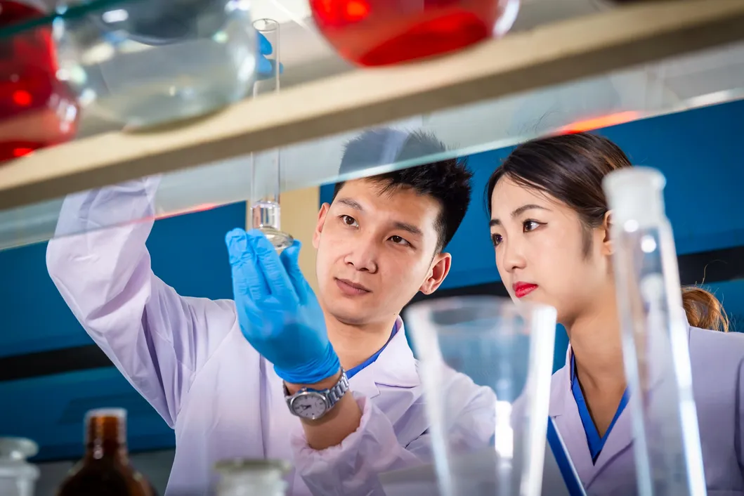 36*52 mm Roll on Pilfer Proof Spirits Aluminum Cap