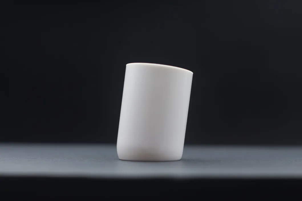 Cosmetic Bottle Packaging PP Solid Color Irregular Cap Plastic Lid