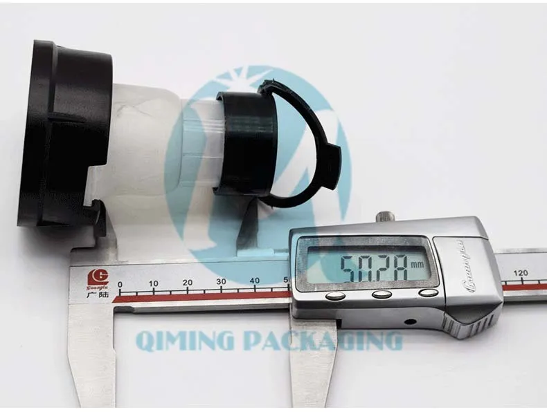 Hot Sale 1L~5L Plastic Pull out Pour Spout Lubricant Oil Caps for Plastic Bottle