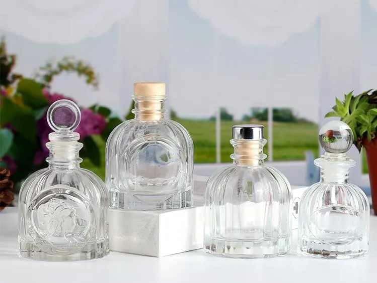 Luxury 50ml Embossed Logo Brand Clear Embossed Perfume Bottle Diffuser Glass Bottle