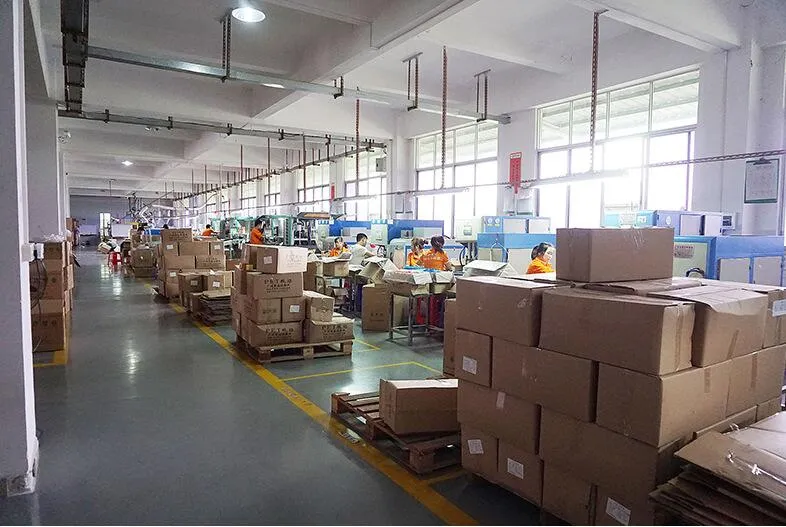 Wholesale Non Spill Pump Sprayer Square 300ml Square Shampoo Bottle